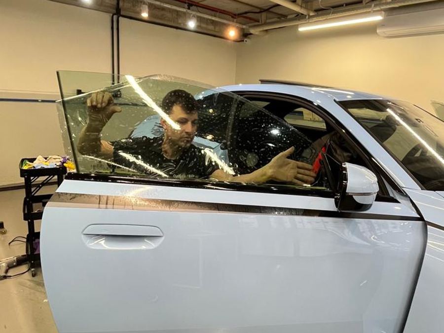 Instalação de película automotiva na Condá Premium